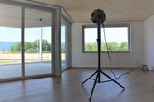 Vue de l'assemblage entre les poteaux et les dalles et mesures acoustiques
