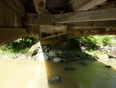 Untenansicht der Brücke