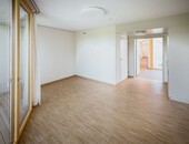 Une chambre d'habitant achevée avant l'installation du mobilier.