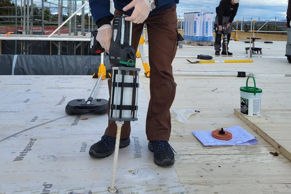 The TS3 joint sealant is applied on-site during installation.